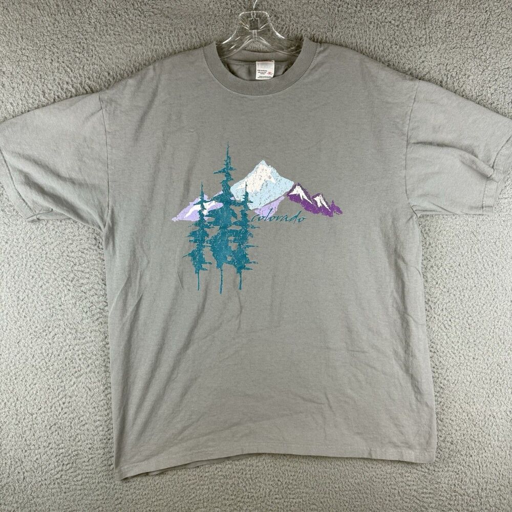 Vintage Colorado T-Shirt Men’s Medium Gray Mountain Trees Scenery Print